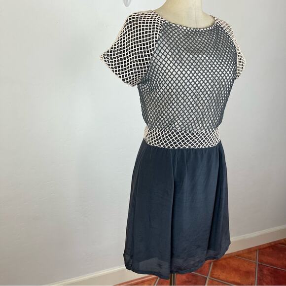 Anthropologie Chloe Oliver Open Back Fishnet Dress - Picture 2 of 7